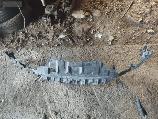 Ford focus 3 2016 ön tampon içi