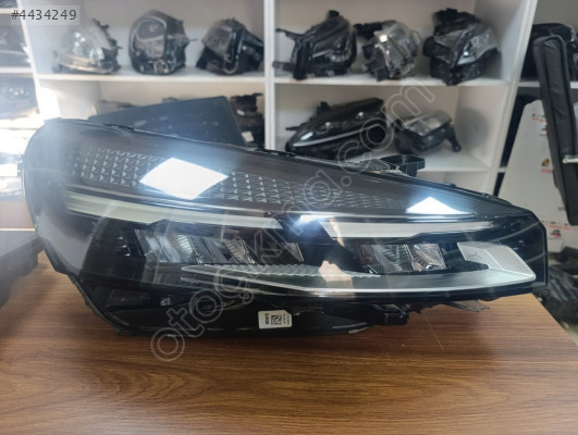 CLİO 5.5 SAĞ FAR ORJİNAL ÇIKMA LEDLİ