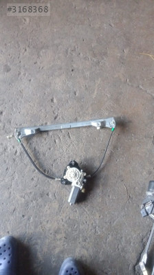 Clio sol ön cam krikosu motorlu yedek parça