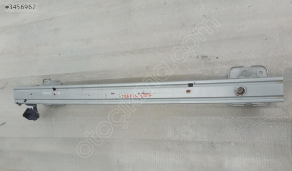 renault trafic 3 2017 çıkma orjinal ön tampon demiri (son fiyat)