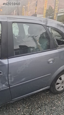 OPEL MERİVA SOL ARKA KAPI.OTO ERKAN ÜNYE