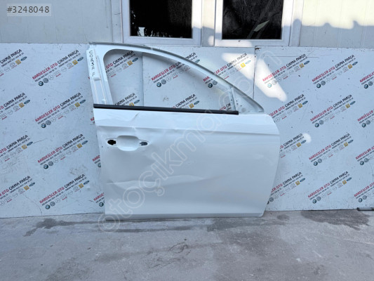 Opel Corsa f sağ ön kapı (az hasarlı) 2020 24