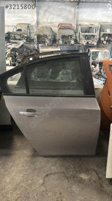 Şavrolet curuze sag arka kapı