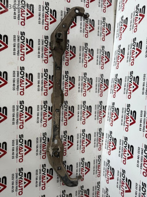 Doblo 2 radyatör alt bağlantı demiri Orjinal çıkma