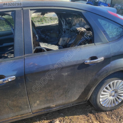 FORD FOCUS SOL ARKA KAPI HATASIZ 2.5 KASA EYUPCAN OTODA