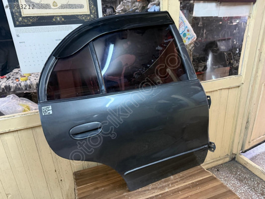 HYUNDAİ ACCENT SAĞ ARKA KAPI DOLU 95-00 MODEL ORJİNAL ÇIKMA