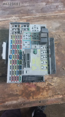 Opel astra sigorta kutusu