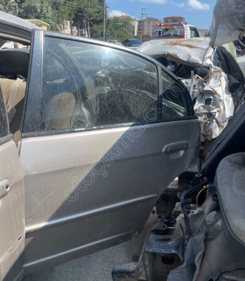 Honda vtec 2 sol arka kapı az hasarlı