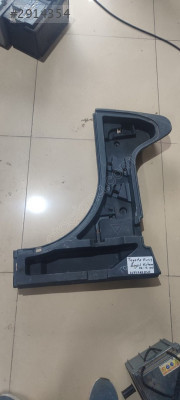 Toyota Auris 06-12 bagaj kutusu 6499702040
