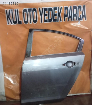 mazda 3 sol arka kapı