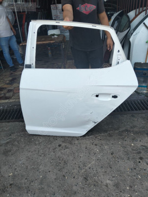 Seat Leon sol arka kapı