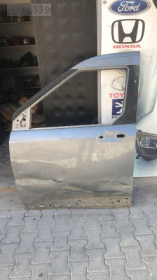 FORD COURIER ORJİNAL ÇIKMA SOL ÖN KAPI
