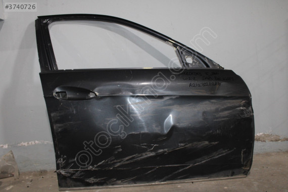 MERCEDES E SERİSİ W212 SAĞ ÖN KAPI A2127221216