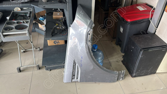 LAND ROVER DİSCOVERY 5 SAĞ ÖN ÇAMURLUK