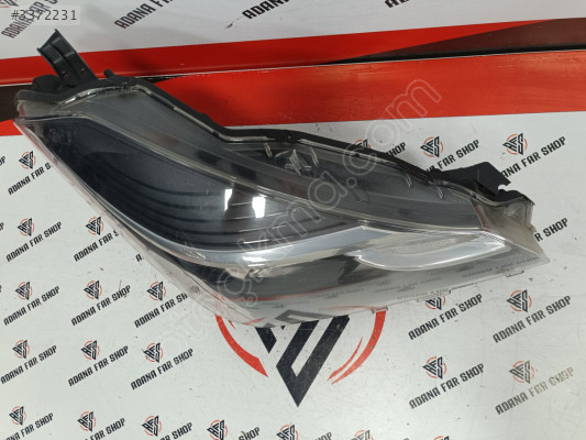TOYOTA YARİS SAĞ ÖN FAR MERCEKLİ