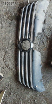 VW Passat B7 Modeli İçin Çıkma Ön Panjur