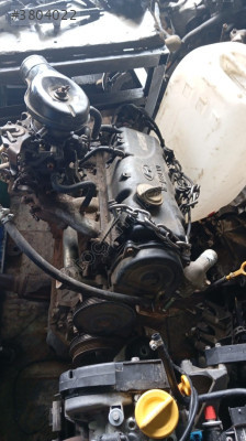 HYUNDAI ACCENT 1,3 YUMURTA KASA KOMPLE MOTOR MERT OTO