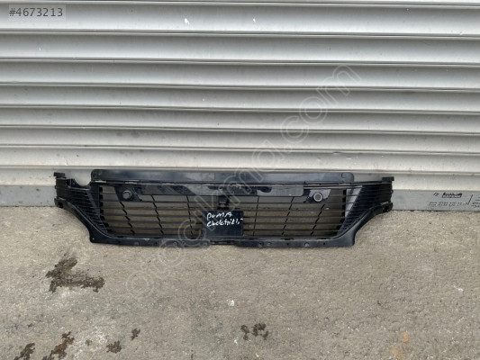 Elektrikli Ford Puma ön tampon ızgarası