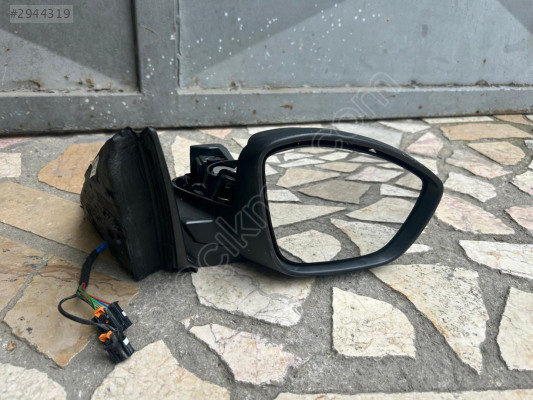 Opel Corsa f sağ ayna