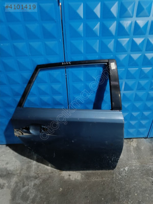 TOYOTA AURİS SAĞ ARKA KAPI