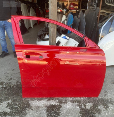 MERCEDES A SERİSİ SAĞ ÖN KAPI
