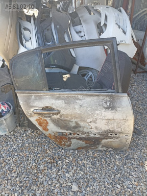 Renault Megane 2 Sağ Arka Kapı