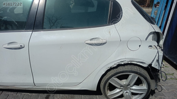 peugeot 208 sol arka kapı dolu