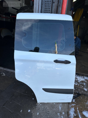 COURİER SAĞ SÜRGÜLÜ KAPI HATASIZZ BOYASIZZ ORJİNAAL ÇIKMA PARÇAA