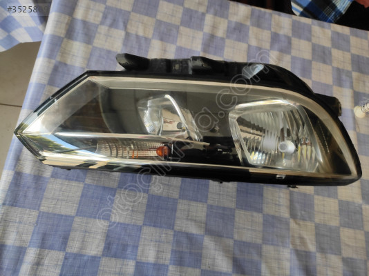 Volkswagen Passat B8 orijinal sol far