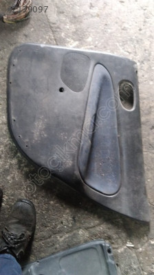 Peugeot 206 sağ arka kapı döşemesi çıkma