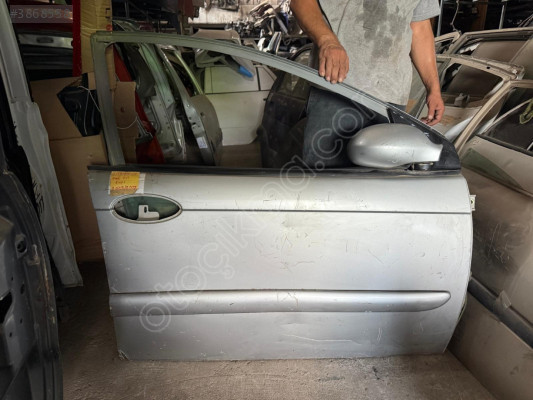 CİTROEN C5 SAĞ ÖN KAPI ÇITASI 2001-2007 MODEL ORJİNAL