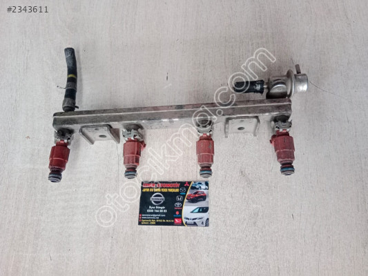 Nissan Primera P11 Orjinal Enjektör Kütüğü 2000-2001