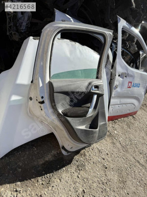 Citroen C3 sol arka kapı