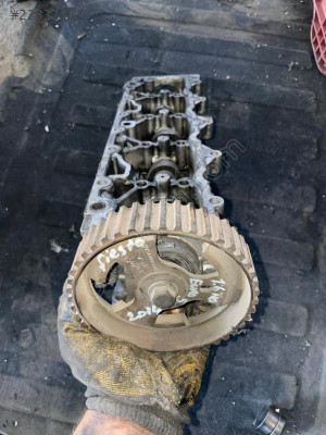 FORD FİESTA 1.6 ÇIKMA ORJİNAL SİLİNDİR KAPAĞI