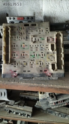 94AG14A073BA FORD ESCORT SİGORTA KUTUSU