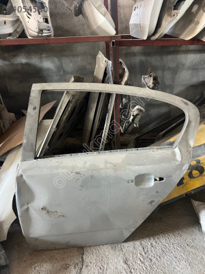 Opel astra H sedan çıkma arka sol kapı