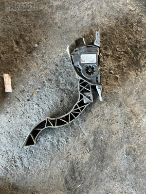 1.6 benzinli Ford Focus 3 gaz pedalı