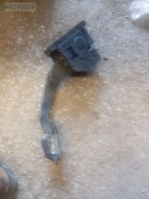 Fiat Linea gaz pedalı 557020020