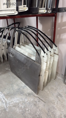 TOYOTA COROLLA ÇIKMA ORJİNAL SAĞ ÖN KAPI BD1