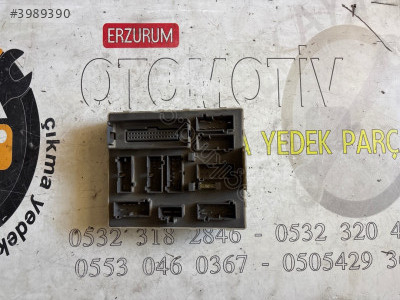 518774104-2TIT14A073BC H FORD CONNECT Çıkma Sigorta Kutusu