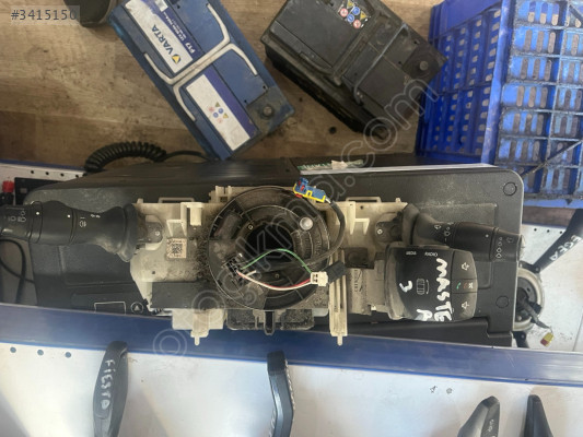 REANAULT MASTER 3 SİLGİ SİNYAL KOLU GÜÇMANLAR