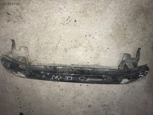 TRANSPORTER t5 çıkma ön tampon demiri
