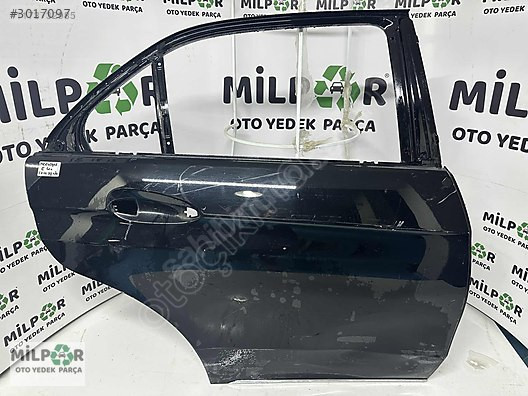 MERCEDES W212 2010 2016 SAĞ ARKA KAPI TEMİZ