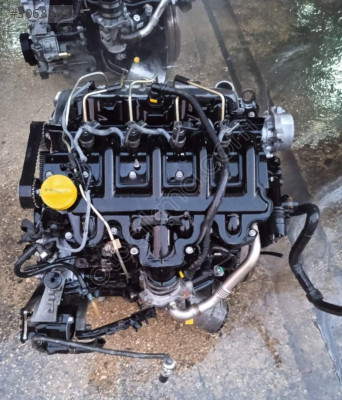 Renault Master 2 2.5 dolu motor garantili