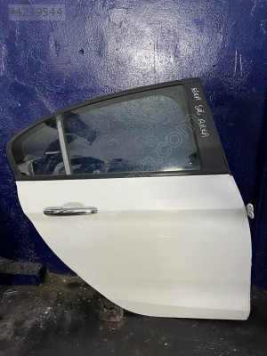 EGEA SAĞ ARKA KAPI HATASIZZ BOYASIZZ ORJİNAL ÇIKMAA PARÇAA