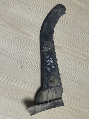 AUDİA6 C5 SOL ARKA TAMPON BRAKETİ 98-01