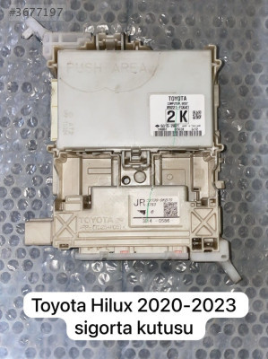 TOYOTA HİLUX 2020-2023 SİGORTA KUTUSU
