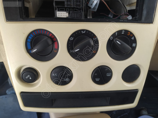 ÇIKMA FORD CONNECT KLİMA KONTROL PANELİ