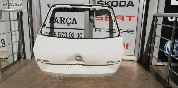 SKODA OCTAVİA BAGAJ KAPAĞI