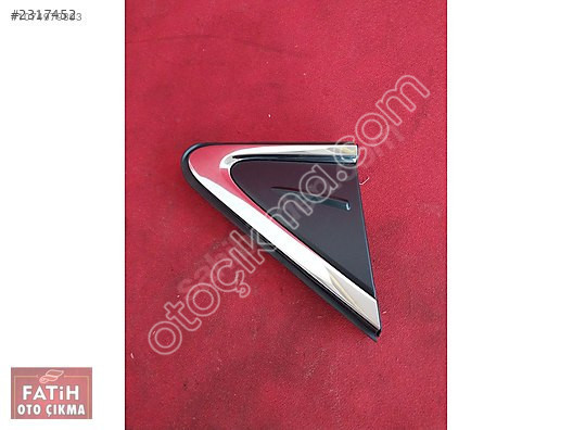TOYOTA COROLLA ÖN AYNA ÜÇGENİ 2018 60117-02280